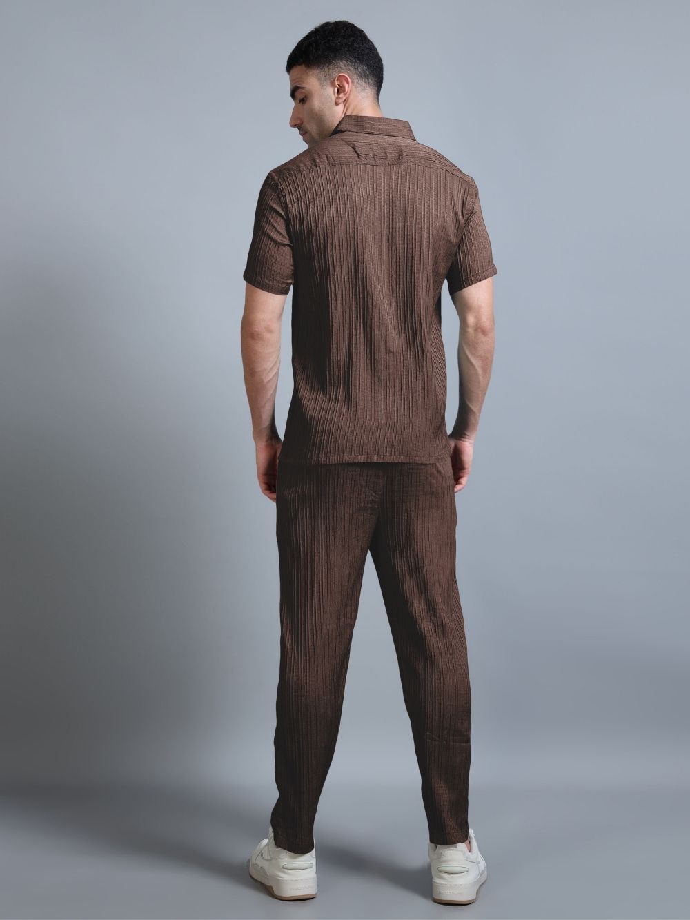 Men’s brown cord set back view