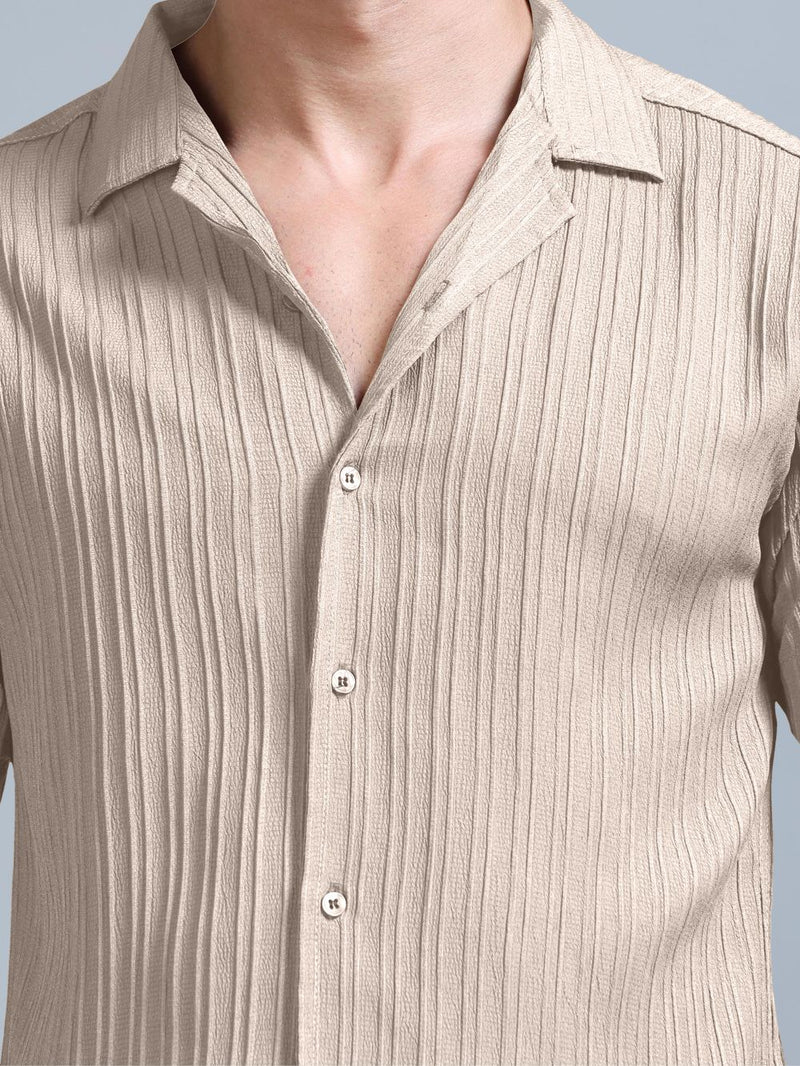 Close-up Sahara Mist shirt front buttons